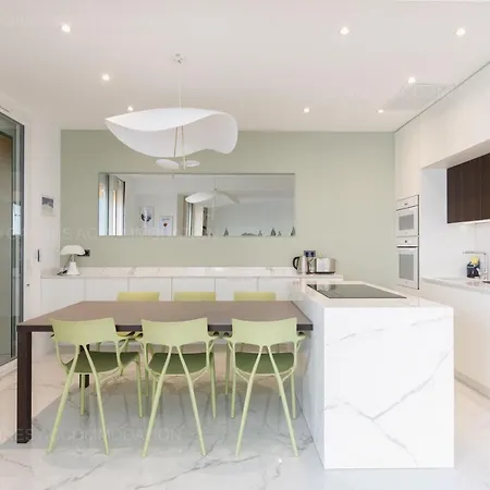 アパート Alba カンヌ