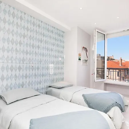 Alba アパート カンヌ