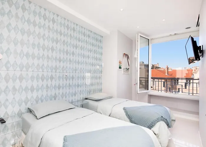 Alba Daire Cannes